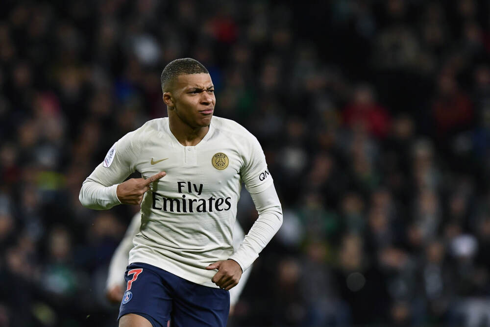 媒体人：重庆铜梁龙外援中卫萨达乌斯卡斯将离队